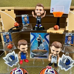 Luka Doncic full Zuru pack with Panini Totally Certified Foil Card